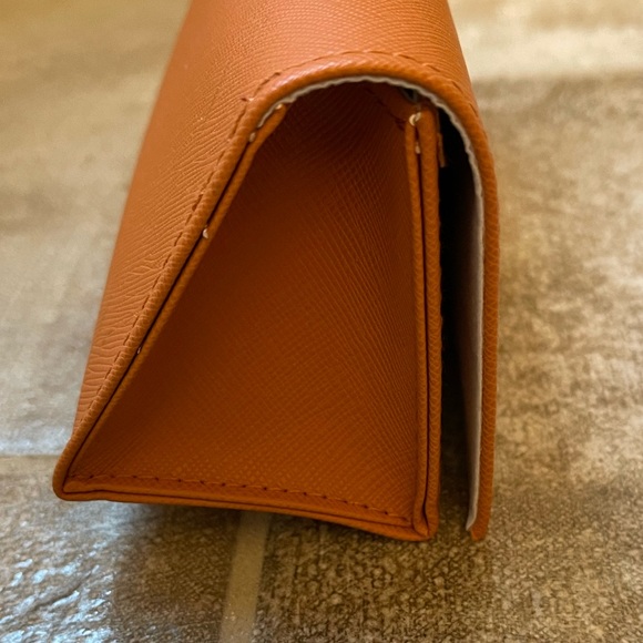 Tory Burch Sunglasses/Eyeglass Case with Dust Bag - Picture 12 of 14